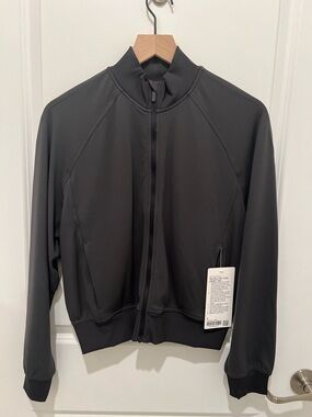 Lululemon Wonder Train Track Jacket size 6 NWT